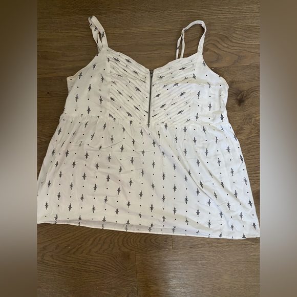 Plus Size Top - Picture 1 of 4